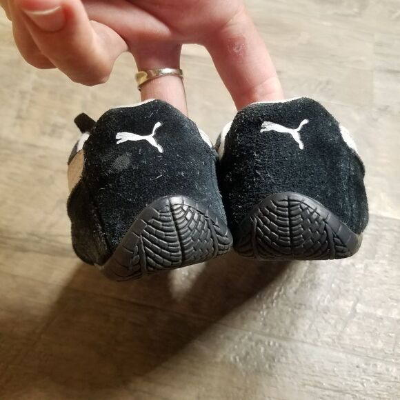 Puma tennis shoes  - Picture 4 of 5